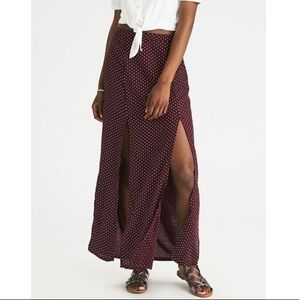 Polka dot maxi skirt! 💃🏻 NWT